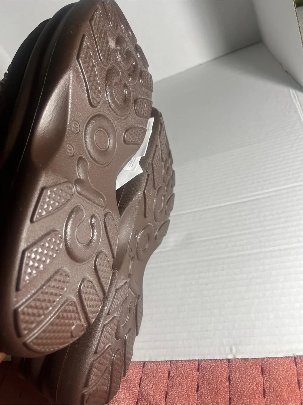 Crocs Scho Two Strap sandal size 10 New